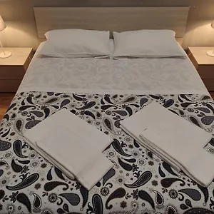 La Briosa Nicole Guest house